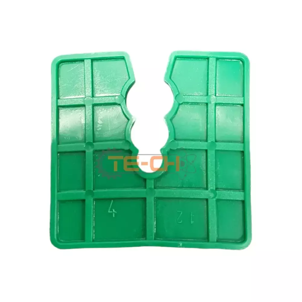 DW-04 50szt Podkładki dystansowe 50x50 zielone 4mm