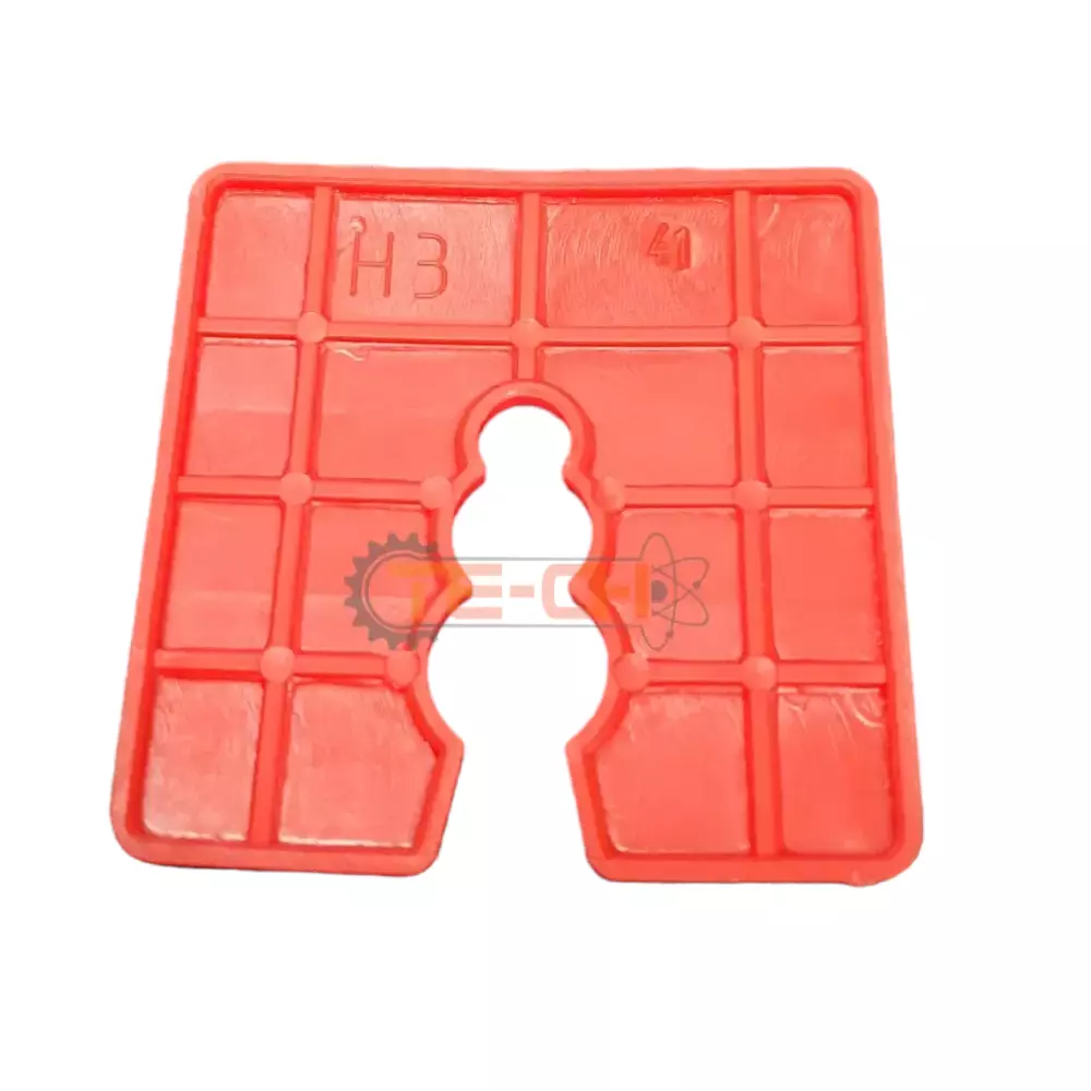 DW-03 50szt Podkładki dystansowe 50x50 czerwone 3mm
