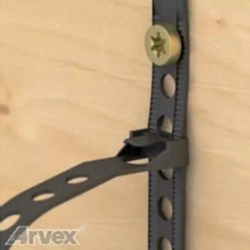 Czarna opaska kablowa z otworami 10x280 wielokrotnego użytku, zwalniana / otwierana OKO 10/280
